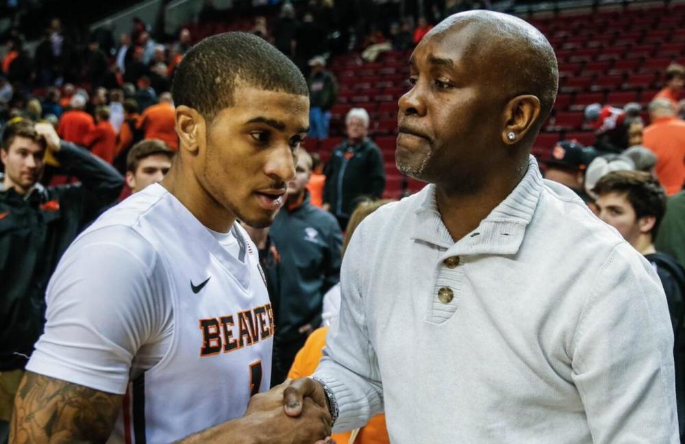 我们可以期 我们可以期