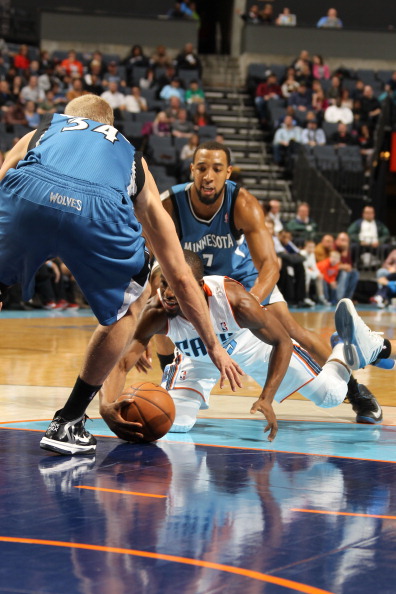 西蒙斯的突 西蒙斯的突